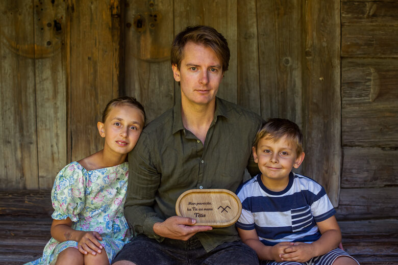 Ovāls ozolkoka trauks Tēva diena